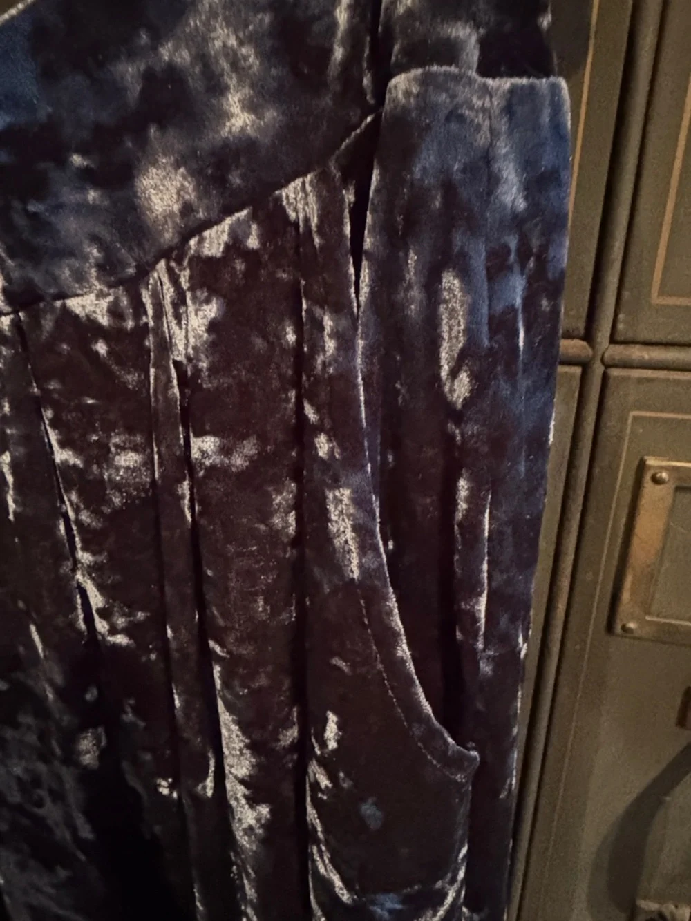 LEITH Velvet Pant - Picture 4 of 5